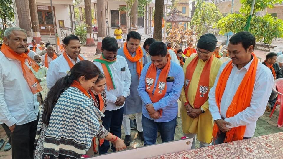 ShitalSoniBJP's tweet photo. પાનેરા ખાતે વલસાડ તાલુકા કારોબારીનું આયોજન કરાયુ. https://t.co/SE0Z7fBpLO