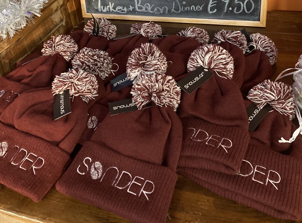 JimmystaffordDJ's tweet photo. He’s got his own merch now along with great #food @sonder2016 #letterkenny https://t.co/l5gT9tmwjV