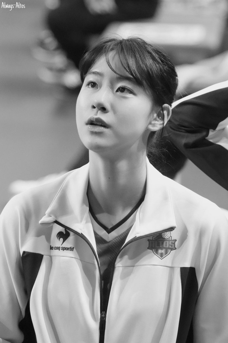 ibk_supp0rt's tweet photo. 우리 짱비케이 얼굴 천재들
왜이렇게 많은거야🤭
민지선수 화보 찍는 줄 알았자나...
#AlwaysAltos https://t.co/BzudQSiWHR