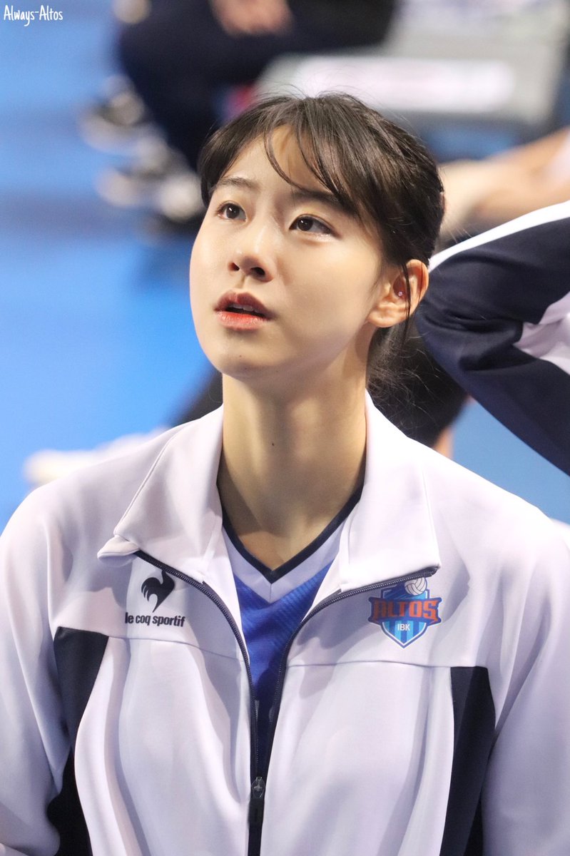 ibk_supp0rt's tweet photo. 우리 짱비케이 얼굴 천재들
왜이렇게 많은거야🤭
민지선수 화보 찍는 줄 알았자나...
#AlwaysAltos https://t.co/BzudQSiWHR