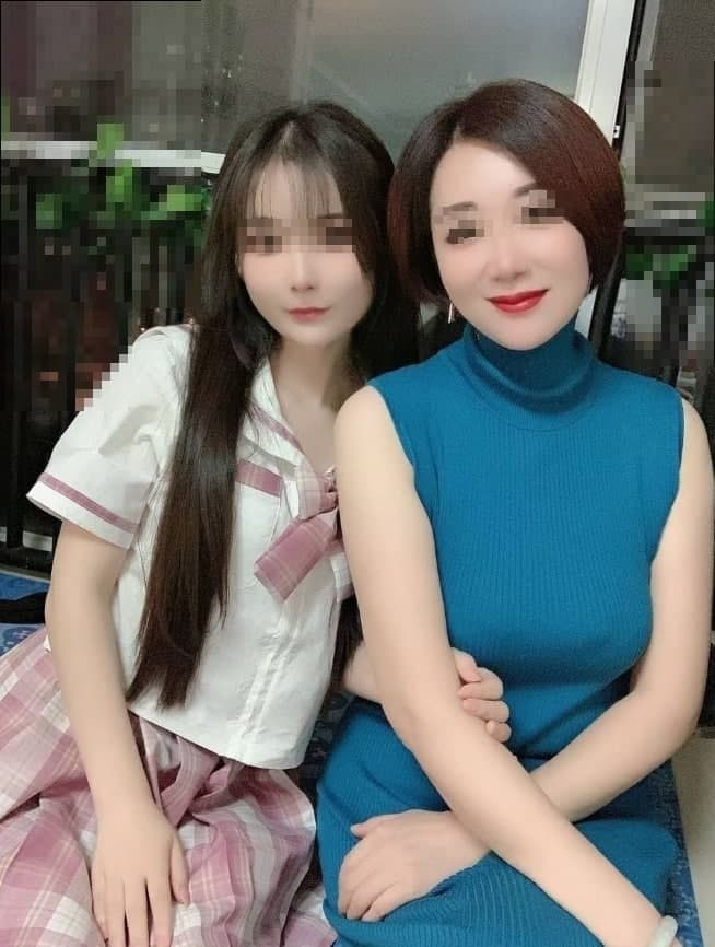 母女雙飛 hashtag on Twitter