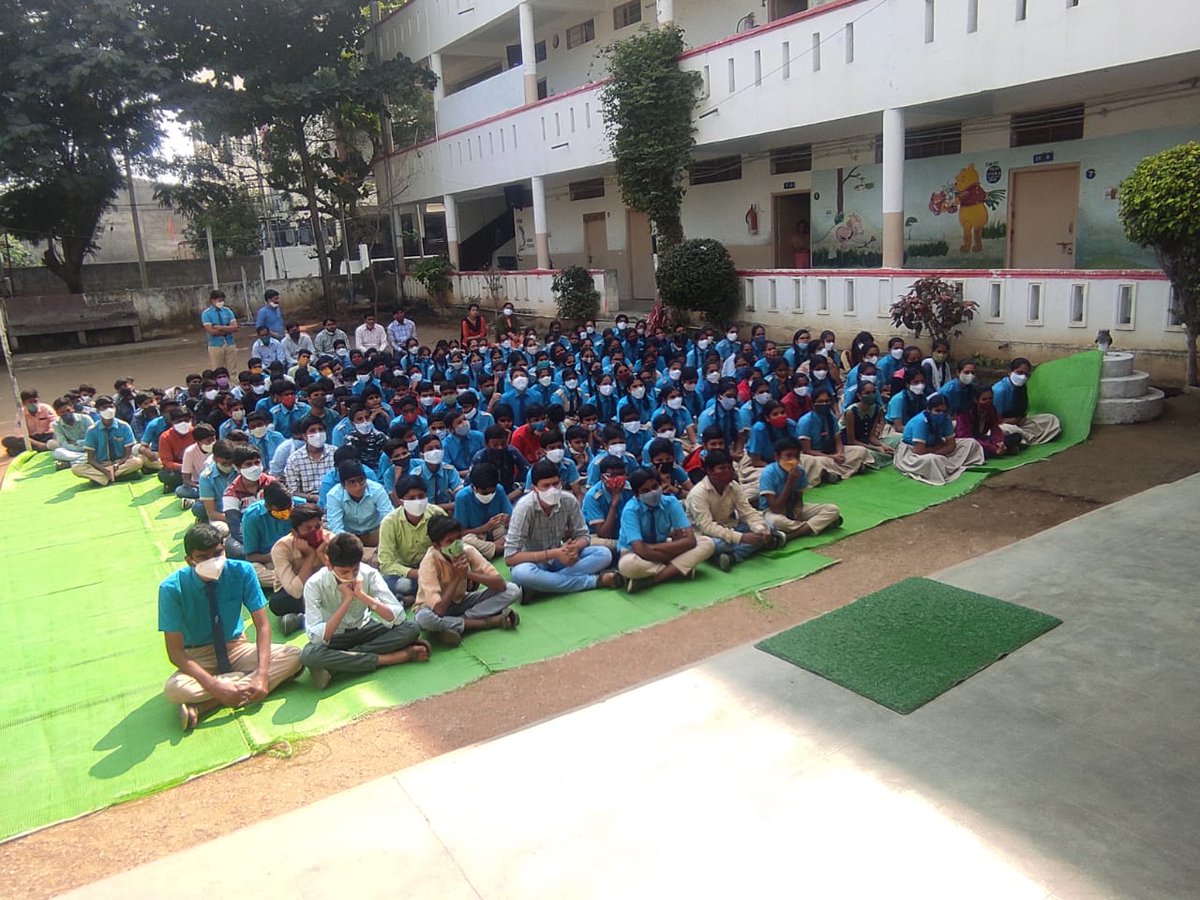 AdilabadShe's tweet photo. As per the instructions of the Adilabad SP Sri,Rajesh Chandra IPS,She Team Conducted Awareness Session at ZPSS Talamadugu, TTWR Ichoda, ZPSS Narsapur.  about various topics like QR code,She team Number, Child Marriages, Gender sensitization, Gender equality,Cyber Security Tips. https://t.co/BTYMdPQXvj