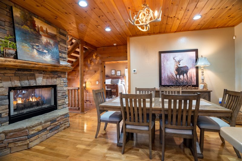 GA_MTN_CABINS's tweet photo. Friends/family can't join you at the cabin this winter? Give them a gift certificate to stay at a later date😊Now 10% off! Remember: our lowest nightly rates of the season are in January and February! Book now at https://t.co/ivBxw2M4s3 or call (706) 632-5751
#vacation #cabins https://t.co/0BOE8tlX6h