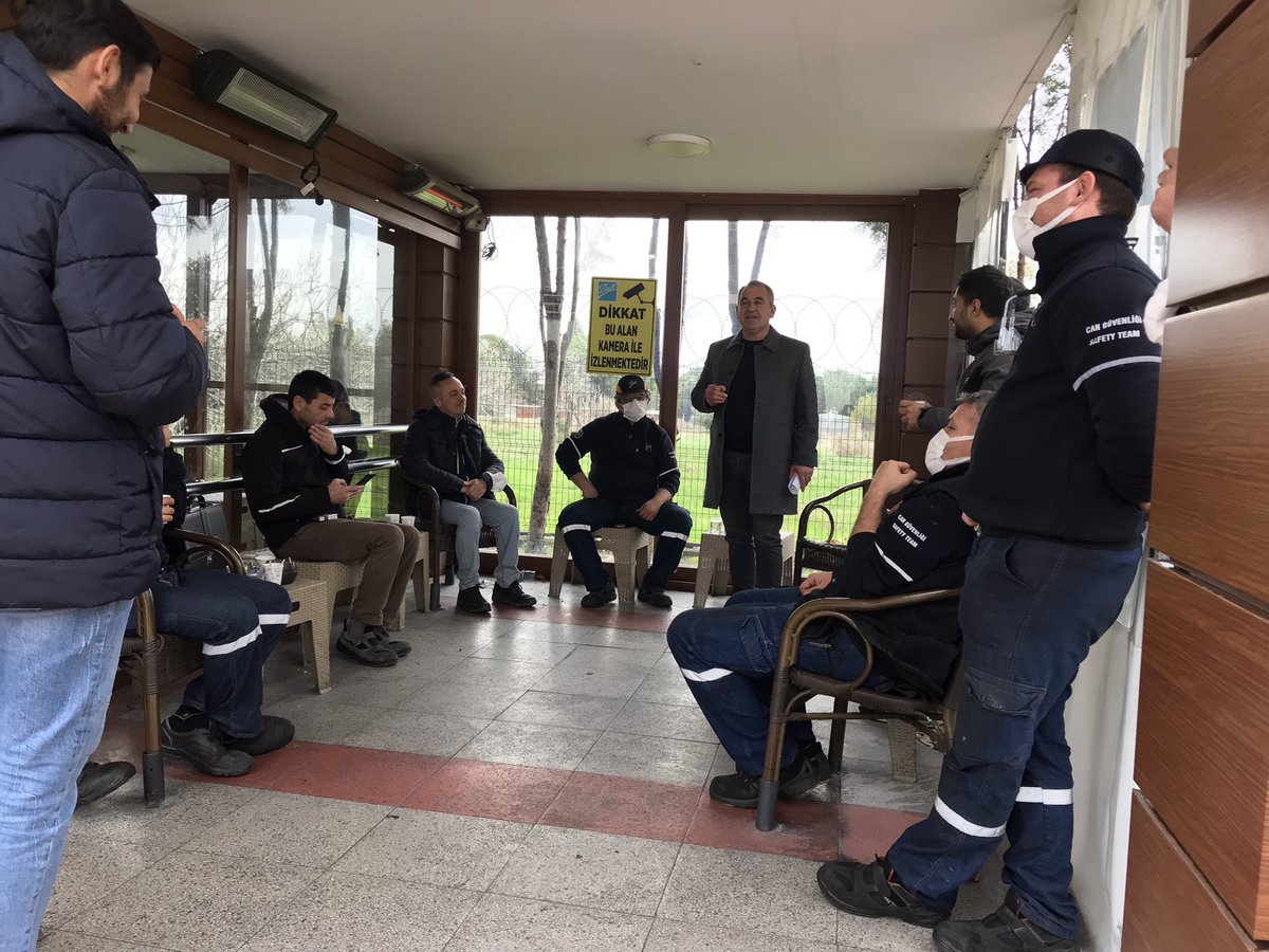 ercandereli45's tweet photo. Ball Beverage Turkey Paketleme A.Ş İşyerimizin 2. dönem Toplu İş Sözleşme Taslağını İşyeri Genel Müdürü Sayın Berk Günşeber'e teslim ettim. Daha sonra üyelerimizle bir araya gelerek Toplu İş Sözleşmesi taslağı hakkında bilgi paylaşımında bulundum.
#Türkmetal
#Manisa1Noluşube https://t.co/omjH2p44Zl