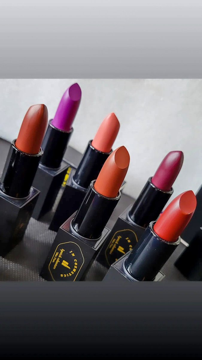JN_Cosmetic's tweet photo. Our Velvet Matte lipsticks available in 9 beautiful shades. Long lasting,  moisturizing,  creamy texture and cruelty-free. 
Get 30% of when you use code XMAS30 at checkout. 
Plus free shipping with orders over $30
Ships everywhere in the USA 🇺🇸 
#jncosmetics 
#12DaysofGiveaways https://t.co/rrq5jeSwyd