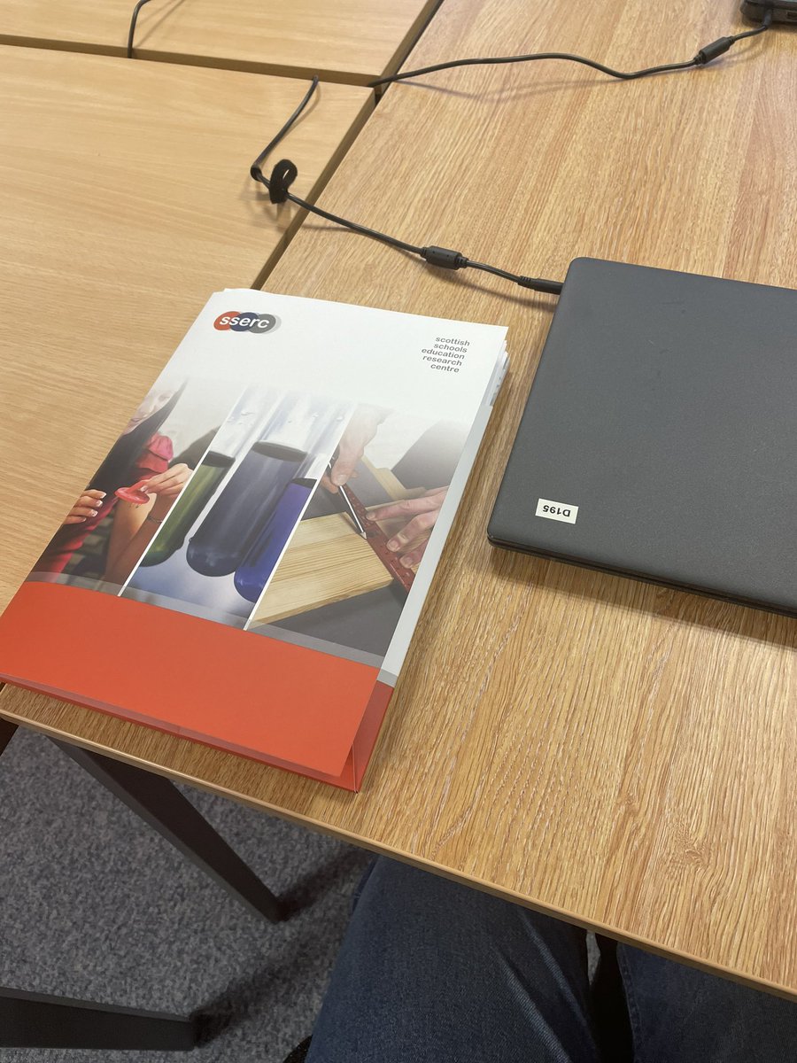 A great morning at <a href="/SSERCBiology/">SSERC Biology</a> learning all things advanced higher biology practical 🦠🧬🧪🧫