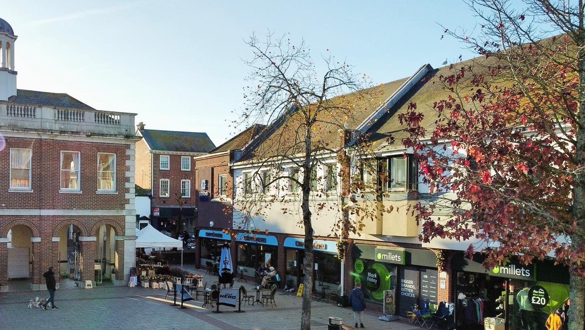 Ellis_Partners's tweet photo. Saxon Square, Christchurch

Managed by Ellis and Partners.

We wish the most recent tenant, Route 66 American Diner, every success. @route66christchurch 

Contact us for more details

📞: 01202 551821

📧: bhcommercial@ellis-partners.co.uk 

💻: https://t.co/rRX0gaqBqL https://t.co/pRIIr1u8ds
