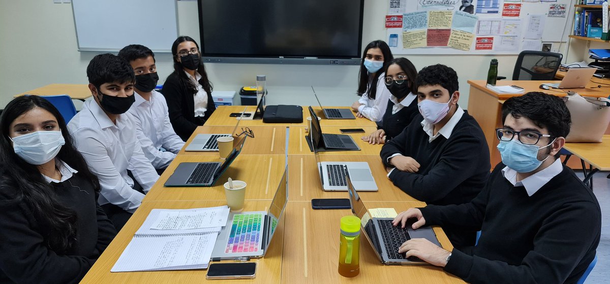 StChrisBusEco's tweet photo. Trade Quest Trading Period 1 presentations taking place this afternoon. The St.Christophers team completed an excellent presentation to the investor judges.
#StChrisBusiness#StChris6th#TradeQuest https://t.co/aqlxJuAOZO