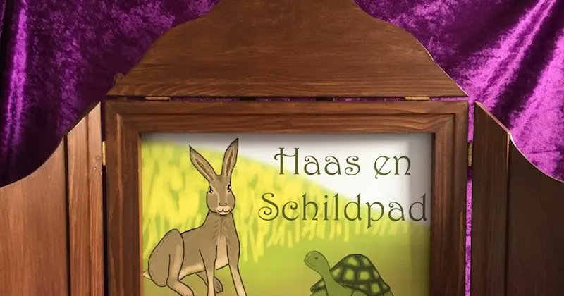 #worldkamishibaiday (10/19) Vertelplaten voor je kamishibai kun je kopen of zelf maken. Schoolverteller Melanie geeft hiervoor tips in een blogartikel: blog.babboes.nl/2017/11/kamish…
#kamishibai #vertelkastje  #nationalevoorleesdagen  #leesbevordering #primaironderwijs #basisschool