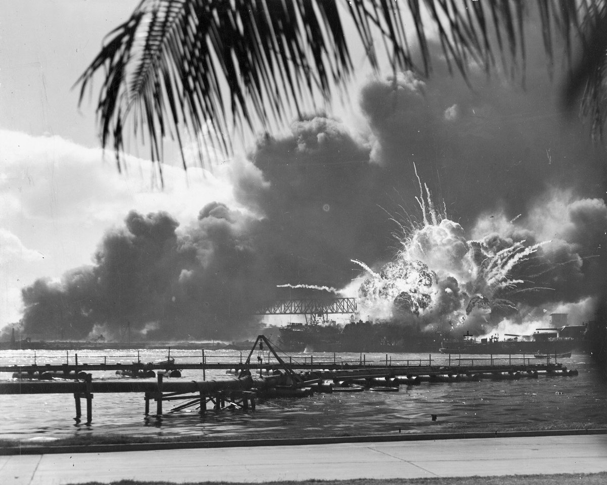 WW2Facts's tweet photo. This Day in #WWII #History: On the morning of December 7, 1941, the Imperial Japanese Navy launches a surprise attack on the United States naval base at Pearl Harbor.

#PearlHarbor80 #PearlHarbor https://t.co/MC6N00EdVC