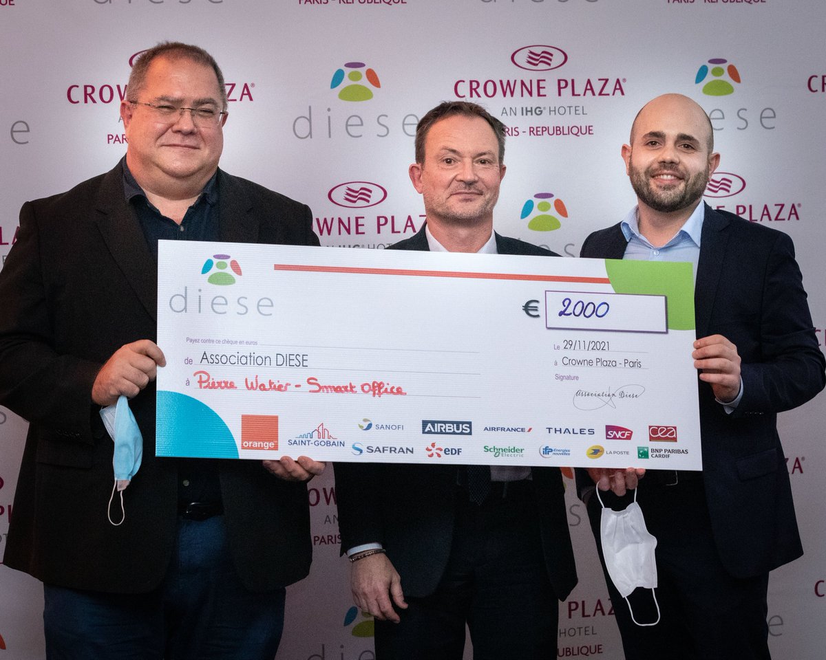 SNCF Développement (@sncfdev) on Twitter photo Soirée des Essaimés 2021 #DIESE 🏆
Félicitations à <a href="/pierrewatier/">pierre watier</a> pour la création de SmartOffice qui a remporté le prix SNCF et le Coup de cœur du public, remis par <a href="/FredericNovello/">Frederic Novello</a> et
<a href="/GianmarcoPanone/">Gianmarco Panone</a> 👏
En 10 ans, <a href="/SNCFDev/">SNCF Développement</a> a accompagné + de 200 salariés-entrepreneurs. Soirée des Essaimés 2021 #DIESE 🏆
Félicitations à <a href="/pierrewatier/">pierre watier</a> pour la création de SmartOffice qui a remporté le prix SNCF et le Coup de cœur du public, remis par <a href="/FredericNovello/">Frederic Novello</a> et
<a href="/GianmarcoPanone/">Gianmarco Panone</a> 👏
En 10 ans, <a href="/SNCFDev/">SNCF Développement</a> a accompagné + de 200 salariés-entrepreneurs.