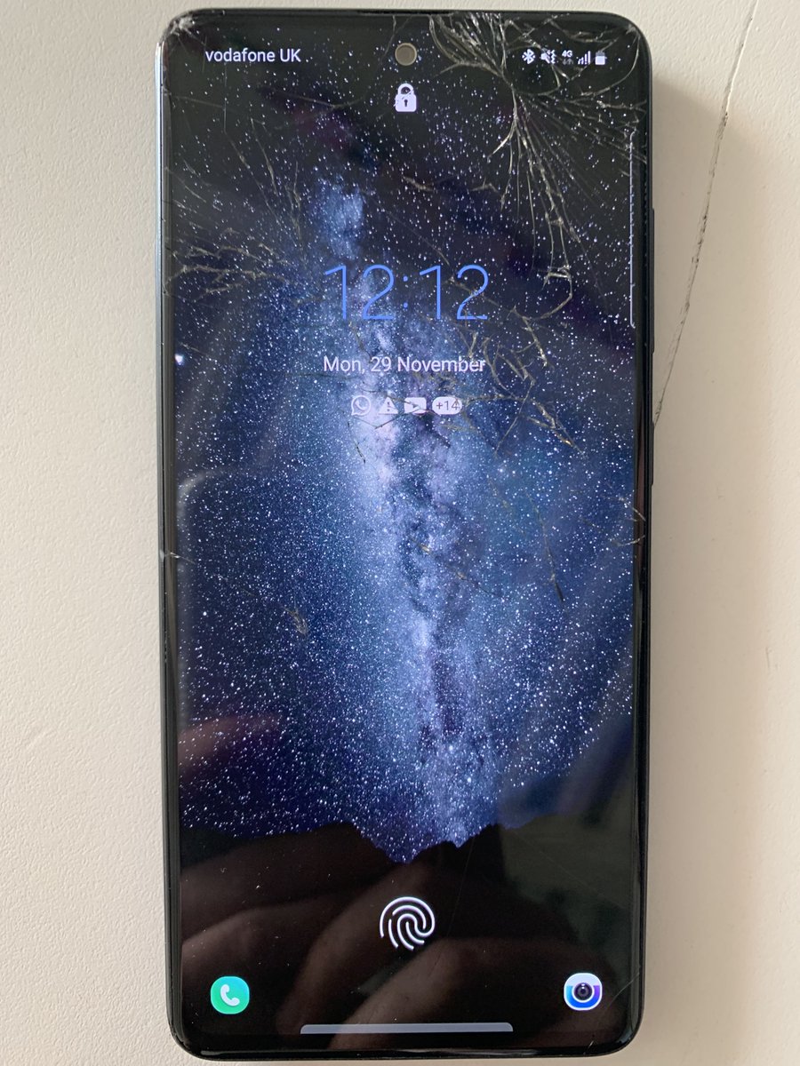FixxerE's tweet photo. Broken phone? No problem! Come into the e-Fixxer store today and get it fixed like new by the end of the same day! https://t.co/k0LS3bAcIW