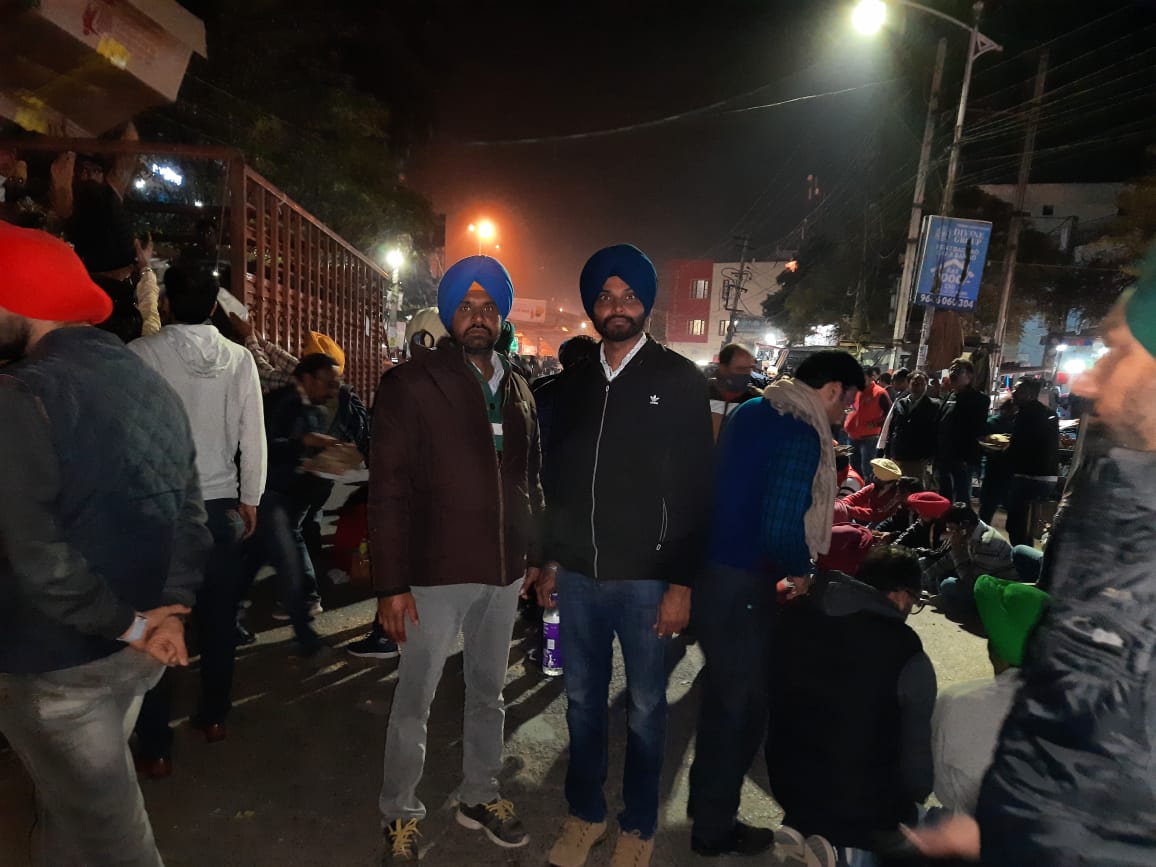 Gurpret_Bassian's tweet photo. ਤੈਨੂੰ ਕਿੰਝ ਆਖਾ ਸਰਕਾਰੇ ਤੂੰ ਲੋਕਾਂ ਦੀ ਭਲਾਈ ਕਰਦੀ
ਕੰਪਿਊਟਰ ਅਧਿਆਪਕਾਂ ਸੜਕਾਂ ਤੇ
#cfpunjab https://t.co/mvc9X8nCXG