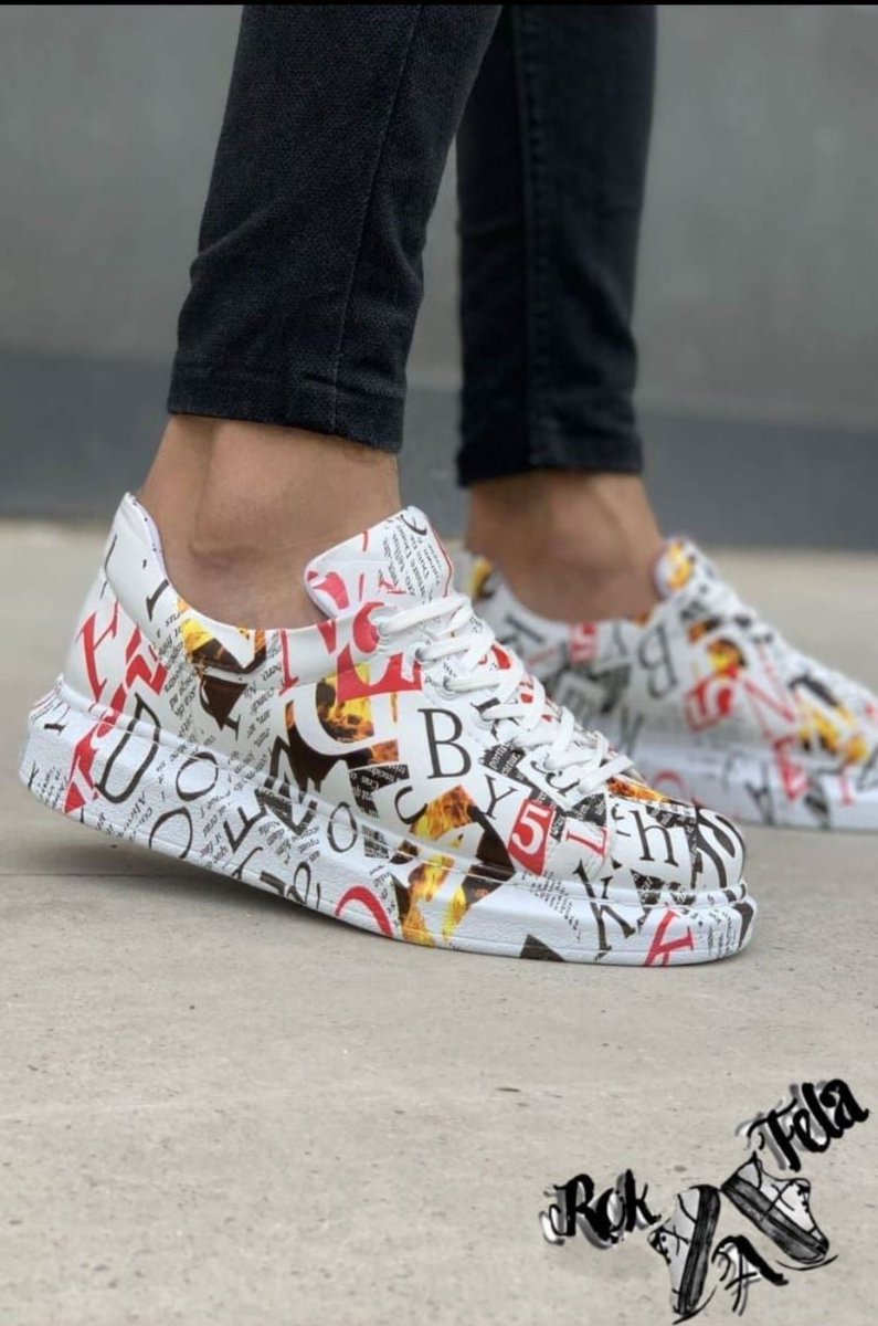 _RokAFela's tweet photo. Chekich Magazine Print 

Available now in different sizes. 
For only R1499 

Text us on WhatsApp (+27 82 970 0093)

#checkich #catchthedrip #Rokafela #sneakers https://t.co/5cf6oZa8bK