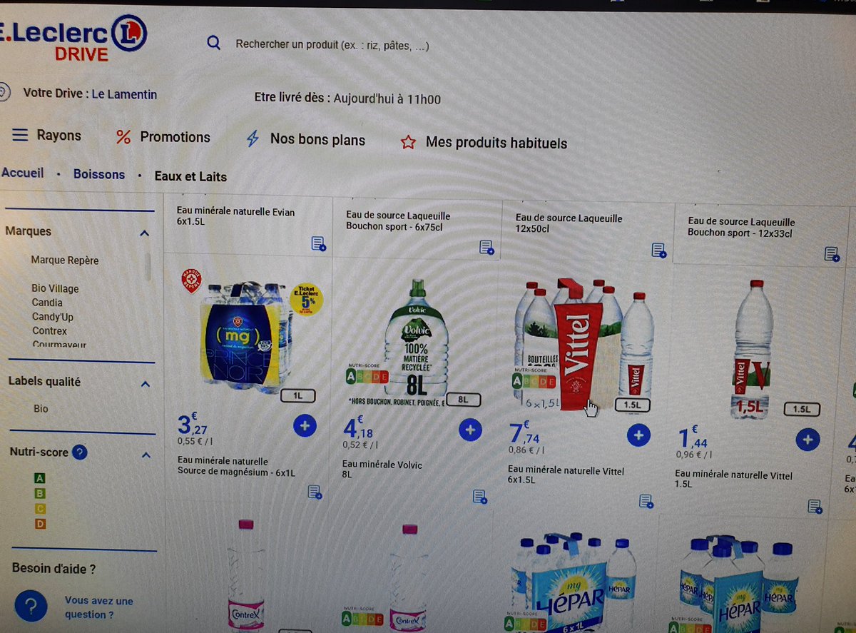 Bbcv97's tweet photo. Dites moi @Leclerc vous n'avez pas honte ?
Cette différence de prix pour l'eau aux Antilles ?? La promo c'est 2 achetés 1 offert donc ne change pas le prix... https://t.co/yK0h2xqlk8