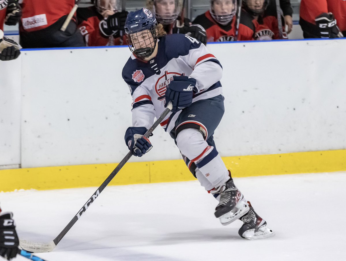 🎂 Let’s all wish #MetroJets forward <a href="/AlexBedenk/">alex bedenko</a> a happy 18th birthday today! 🎉