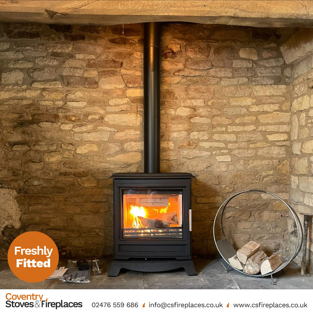 csfireplaces's tweet photo. The classic-style Purevision CPV5 Wide Slimline ticks all the boxes: large glass viewing area, Ecodesign-Ready efficiency, hard-wearing ceramic liners, large heat output range—fully fitted by our in-house HETAS-certified engineer.👨‍🔧
@cJfires 

#coventry #kenilworth #leamington https://t.co/Gq1qLrKnRS
