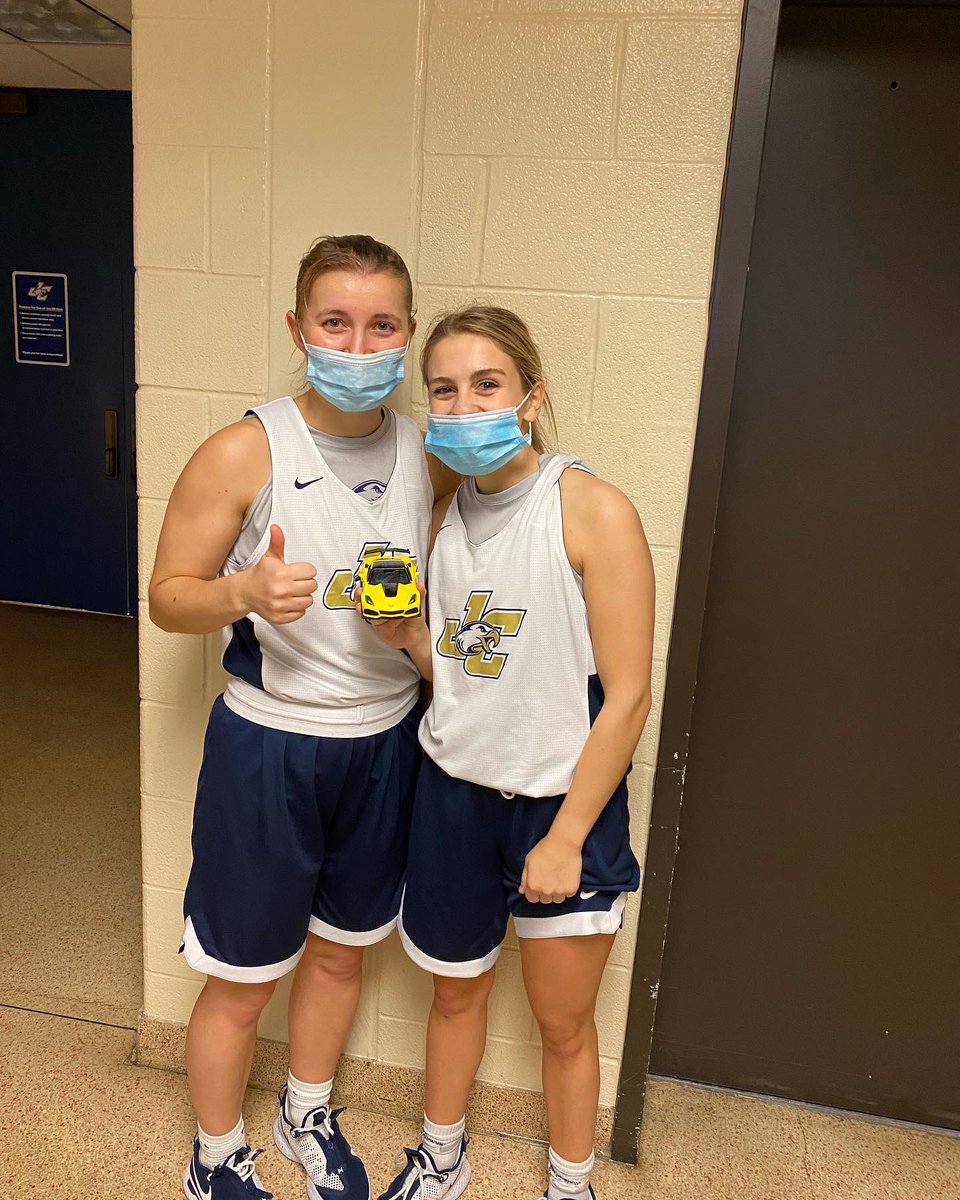 JuniataWBB's tweet photo. 🎙 Week 6 Awards 🎙
Rebounding: Grace Long (3rd week in a row ❗️)
FT %: Cassie Mock
Runner/Speed: Kynnedy Miller &amp; Averie Hess
Who is going to take the awards next?
@grace_long17 @Ahess00 @Kynnedy03 @cass_mock https://t.co/B4TETqSX7R
