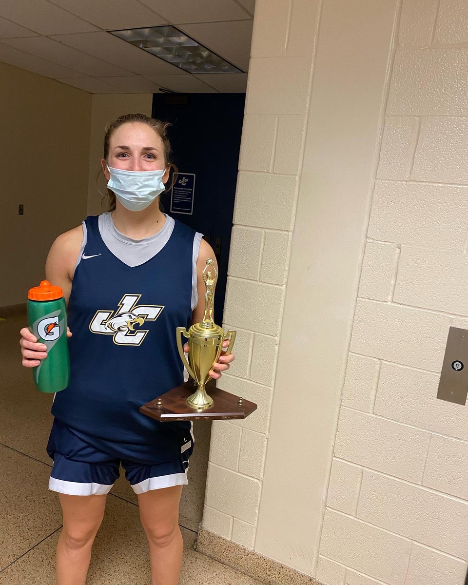JuniataWBB's tweet photo. 🎙 Week 6 Awards 🎙
Rebounding: Grace Long (3rd week in a row ❗️)
FT %: Cassie Mock
Runner/Speed: Kynnedy Miller &amp; Averie Hess
Who is going to take the awards next?
@grace_long17 @Ahess00 @Kynnedy03 @cass_mock https://t.co/B4TETqSX7R