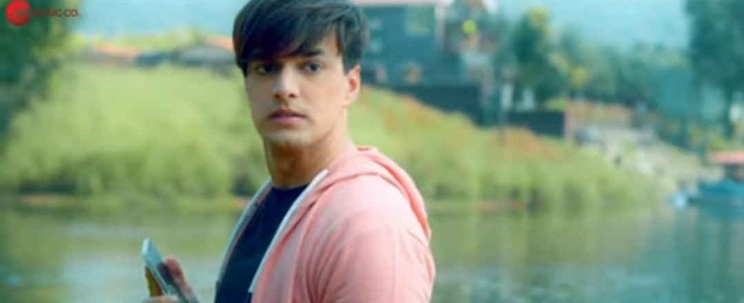 The way he changes his expression from happy to sad ❤🥺. No one can beat him in emotional scenes 💔💔

NAINO FT MOHSIN OUT NOW
#NainonKaYeRonaJaayeNa