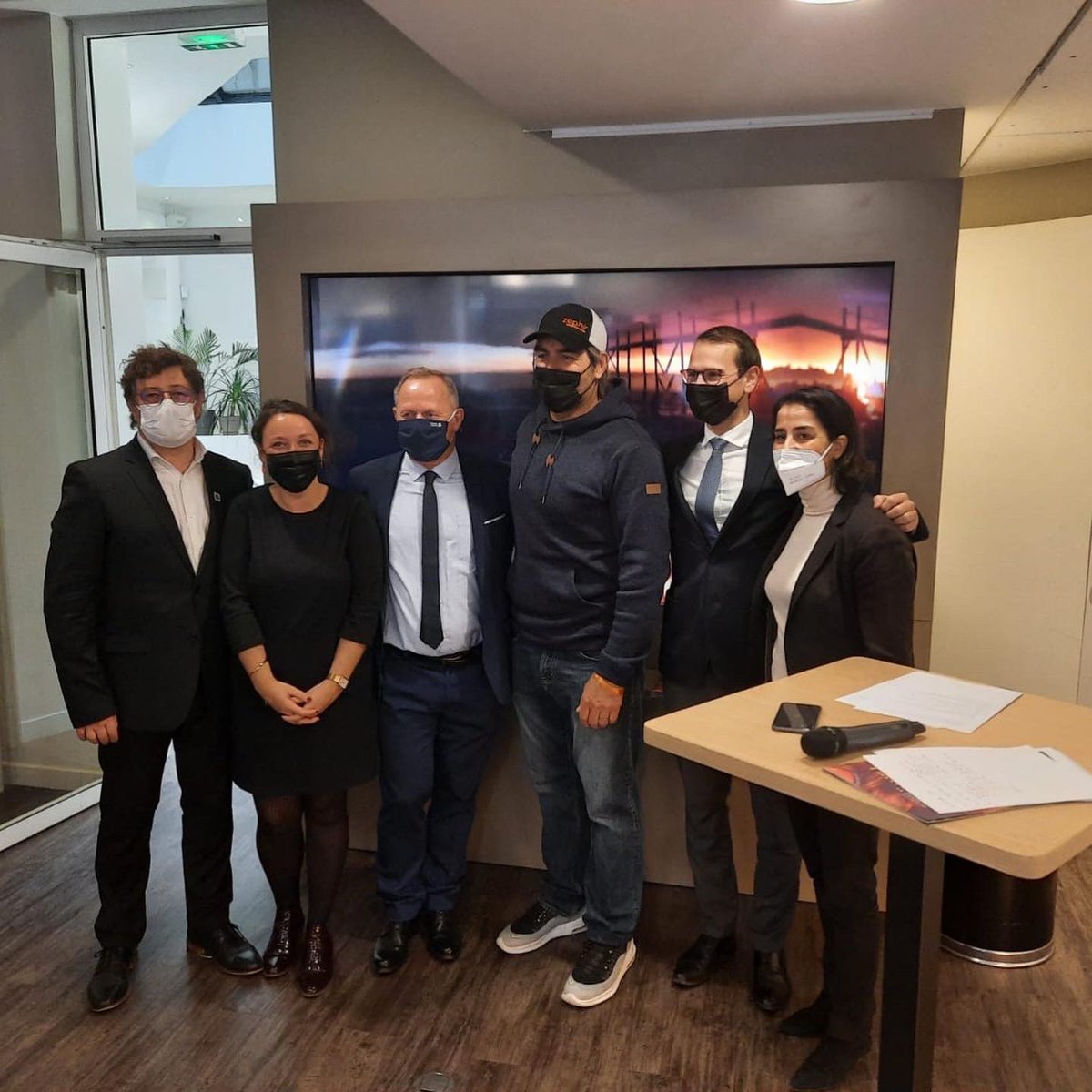 nedellec_marie's tweet image. La Rochelle - Paris 
🎊 inauguration de la @MNA_Paris aux couleurs de @AggloLR - FORCE OCÉAN 
@RemiJustinien @FEspagnac @svillain @bertaud_c 
⛵️visite des entreprises rochelaises au @NauticParis