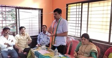 sankalpshettar's tweet photo. ವಿಧಾನಪರಿಷತ್ ಚುನಾವಣೆ ಹಿನ್ನೆಲೆ ಧಾರವಾಡ ಜಿಲ್ಲೆಯ ಯಾದವಾಡ ಗ್ರಾಮ ಪಂಚಾಯತ್ ಅಧ್ಯಕ್ಷರು, ಸದಸ್ಯರು ಹಾಗೂ ಸ್ಥಳೀಯ ಮುಖಂಡರೊಂದಿಗೆ ಸಭೆ ನಡೆಸಿ ಭಾರತೀಯ ಜನತಾ ಪಾರ್ಟಿಯ ಅಭ್ಯರ್ಥಿಯಾದ ಶ್ರೀ ಪ್ರದೀಪ ಶೆಟ್ಟರ  ಅವರಿಗೆ ನೀಡುವದರ ಮೂಲಕ ಅಭಿವೃದ್ಧಿಗೆ ಬೆಂಬಲಿಸಬೇಕೆಂದು ವಿನಂತಿಸಿದೆನು.

#MLCElection2021
#YaadwadGramPanchayat https://t.co/tEfZN57UwE