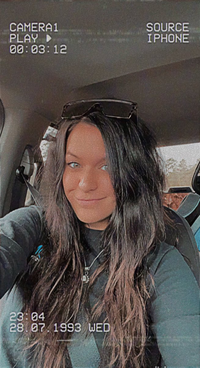 madsavv's tweet photo. good morning from my ratty extensions to you :,) https://t.co/CuFvAtPOPl