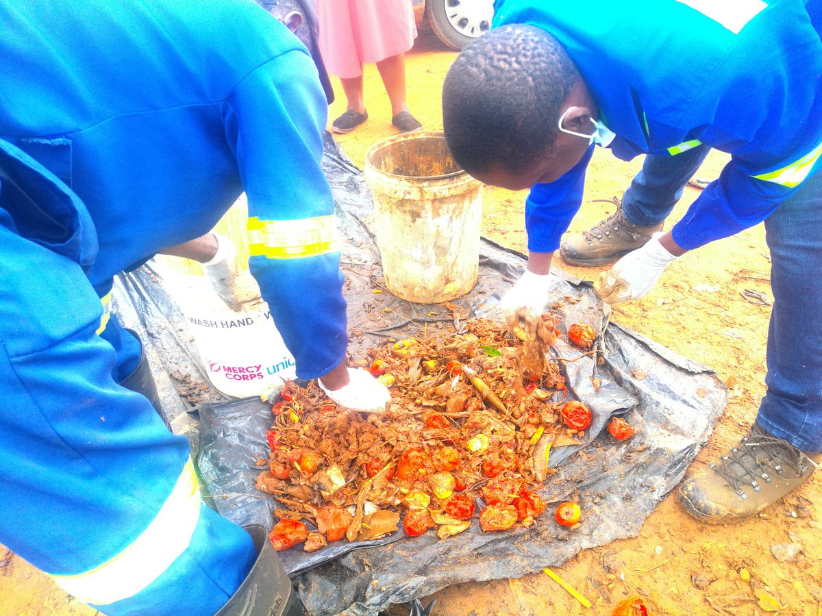 EcoethicsZim's tweet photo. Did you know that Waste Characterisation is relevant to identify type of waste that is generated at a particular area and inform the appropriate intervention needed.
#TrashHack
@BAMutingwende
@harare_1 @InfoMinZW @UNZimbabwe @greenteam_zw @unescoROSA @yvezim @AyiccZim @ClariMando https://t.co/38AP4ENtcF