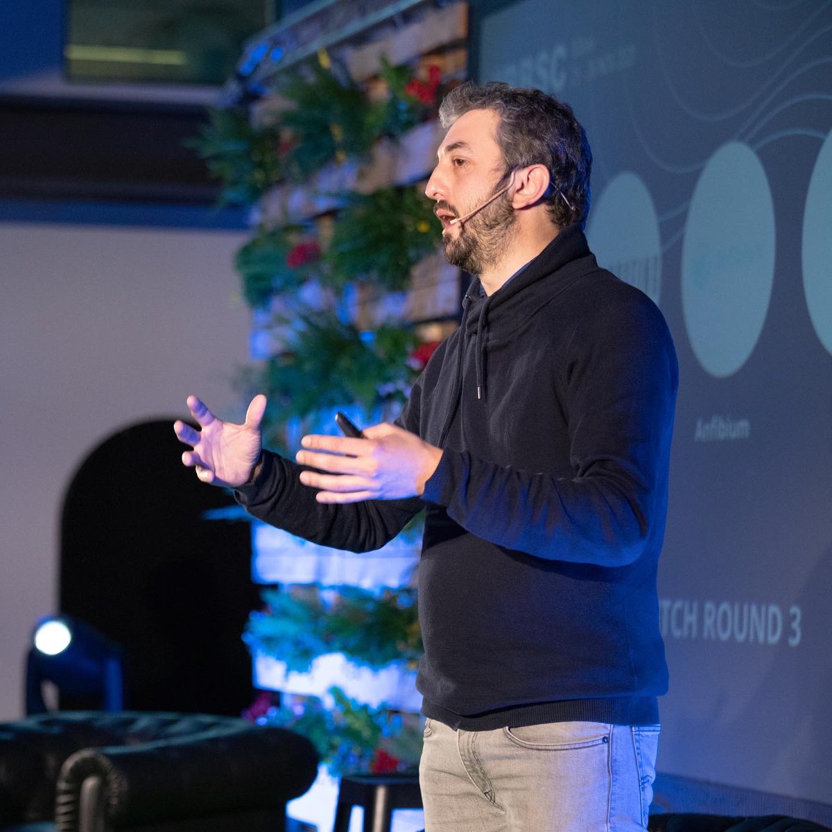 Roseo Eólica Urbana: proyecto ganador de los #BBSC Awards 2021 🏆

Mario del Río y Ariana Martín persiguen desarrollar la energía eólica urbana con edificaciones sostenibles que generen su propia energía de forma limpia y segura.

Zorionak equipo 💪