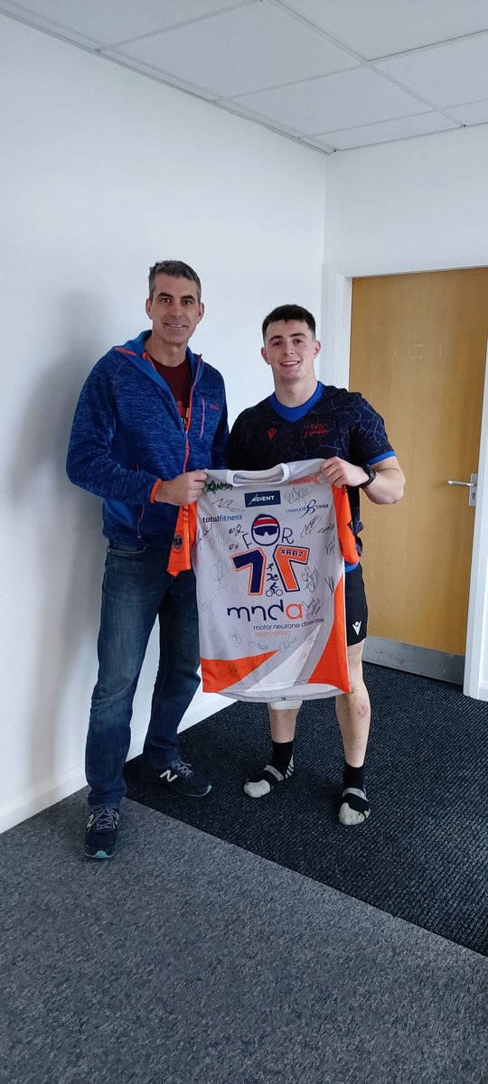 Martyn Clarke (@clarkemartyn1) on Twitter photo <a href="/SaleSharksRugby/">Sale Sharks ๐ฆ</a> #7for7IM A class act, the whole staff, squad, club, amazing everyone โค for <a href="/Rob7Burrow/">Rob Burrow CBE</a> <a href="/RFU/">Rugby Football Union</a> <a href="/TheRFL/">Rugby Football League</a>
<a href="/mndVIPteam/">MND Assoc VIP & Events Team</a> <a href="/mndassoc/">MND Association</a>
<a href="/fafdeklerk/">Faf de klerk</a> <a href="/YardeM/">Marland Yarde</a> <a href="/DeacsPaul/">Paul Deacon</a> <a href="/JamieLangley13/">Jamie Langley</a> <a href="/Manutuilagi/">MTU</a>
<a href="/Mike_Forshaw/">MikeForshaw</a> Give me a follow boys and tag all your contacts on ๐๐๐โโ๏ธ๐ดโโ๏ธ๐ <a href="/SaleSharksRugby/">Sale Sharks ๐ฆ</a> #7for7IM A class act, the whole staff, squad, club, amazing everyone โค for <a href="/Rob7Burrow/">Rob Burrow CBE</a> <a href="/RFU/">Rugby Football Union</a> <a href="/TheRFL/">Rugby Football League</a>
<a href="/mndVIPteam/">MND Assoc VIP & Events Team</a> <a href="/mndassoc/">MND Association</a>
<a href="/fafdeklerk/">Faf de klerk</a> <a href="/YardeM/">Marland Yarde</a> <a href="/DeacsPaul/">Paul Deacon</a> <a href="/JamieLangley13/">Jamie Langley</a> <a href="/Manutuilagi/">MTU</a>
<a href="/Mike_Forshaw/">MikeForshaw</a> Give me a follow boys and tag all your contacts on ๐๐๐โโ๏ธ๐ดโโ๏ธ๐