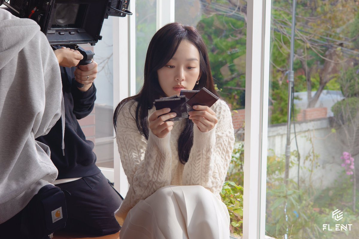 jinkijooarchive's tweet photo. #눈이오잖아 뮤비 비하인드 📸 (1/5)

#진기주 #Jinkijoo https://t.co/nyMT36rebL