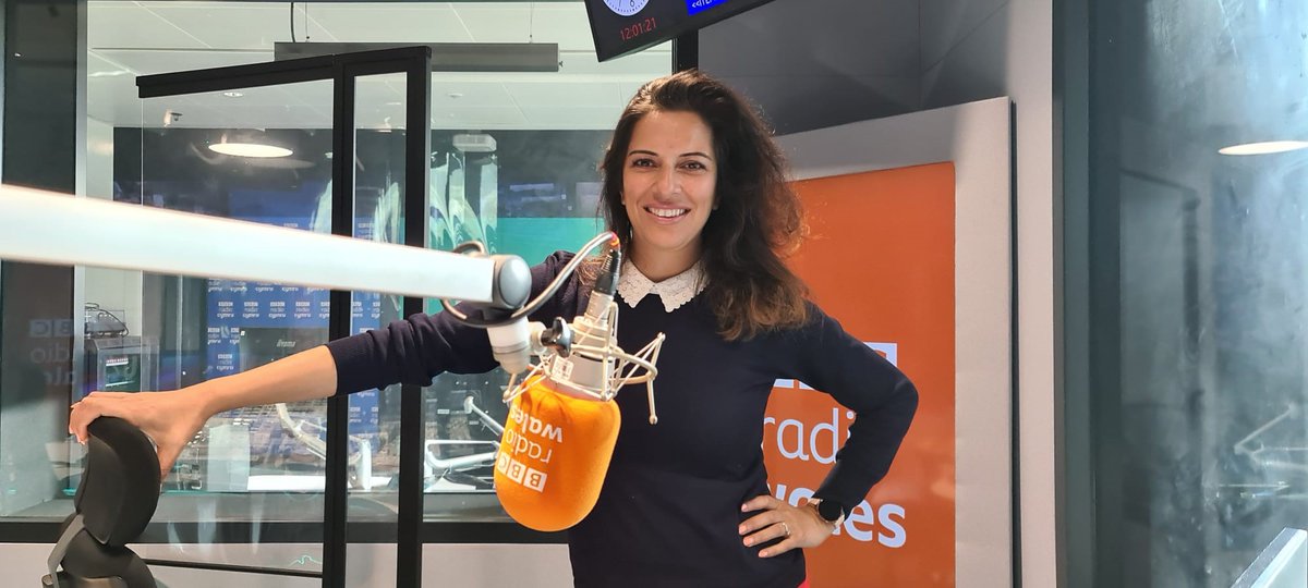 With Behnaz from 2pm...

🔸 Chef Nerys Howell is in the Midweek Menu Kitchen.

🔸 Margaret Minhinnick, Sustainable Wales, offers advice on eco-friendly living.

🔸 and <a href="/CraigRevHorwood/">Craig Revel Horwood</a> and Rietta Austin chat about their Xmas song. 

🎧bbc.co.uk/radiowales