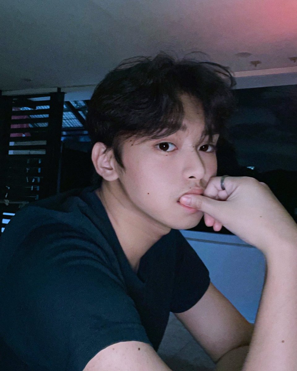arthurfourfive's tweet photo. date night 🖤 https://t.co/CmZWfWO47T