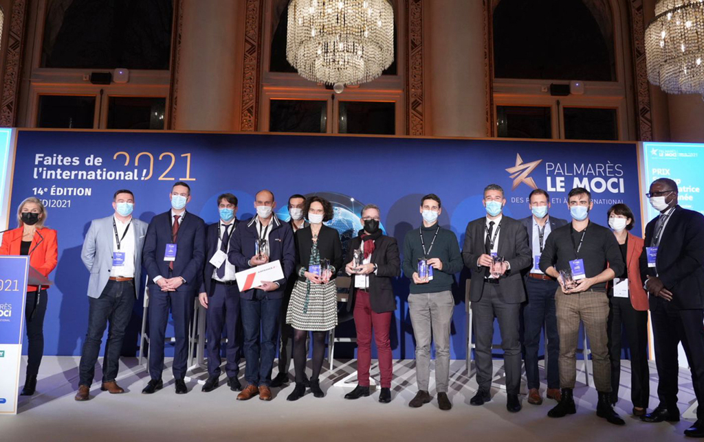 Le_MOCI's tweet photo. Palmarès 2021 des PME et ETI leaders à l’export : les six pépites distinguées 
https://t.co/X1DQMTkRT5 https://t.co/d0ucsRYFN0