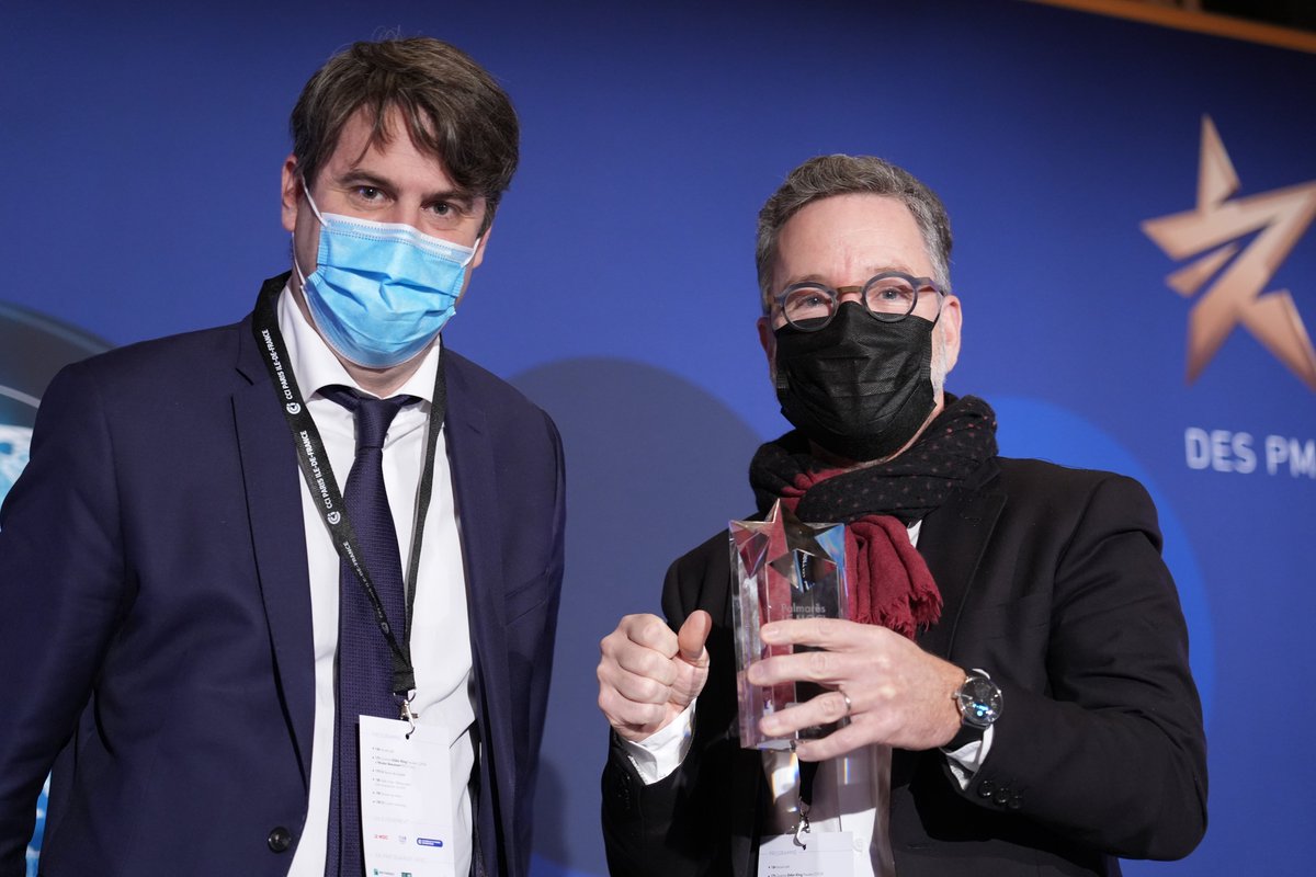 Le_MOCI's tweet photo. 🏆 Félicitations à @BREIZELEC_ qui a remporté le prix de la catégorie Coup de cœur V.I.E au Palmarès Le Moci 2021 🏆
Le prix est remis par Wandrille Foucher, Président, @Club_VIE et reçu par Yann Coatmellec, Directeur commercial.

https://t.co/gN5MS9nPX3 https://t.co/MvFNp20sCE