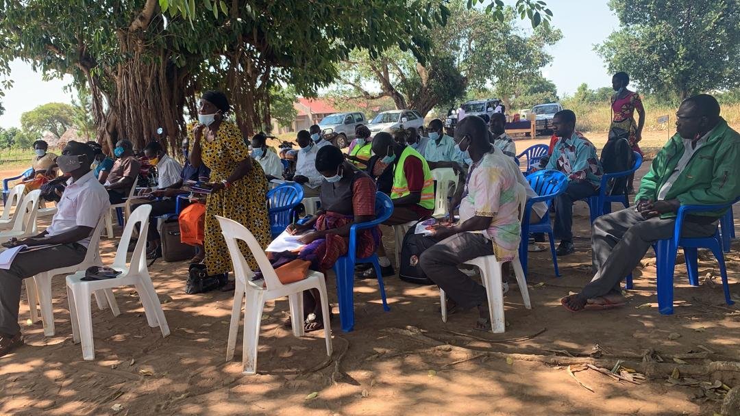 ACHEST1's tweet photo. Our ED Prof. @FrancisOmaswa who is also the chairperson of the Community Engagement Strategy for COVID-19 response is in Ngora district today to  review progress of the implementation of the Strategy.
#isc4health
#primaryhealthcare 

#photocredit📸 @josefogwapit https://t.co/7tubAc6Wm7