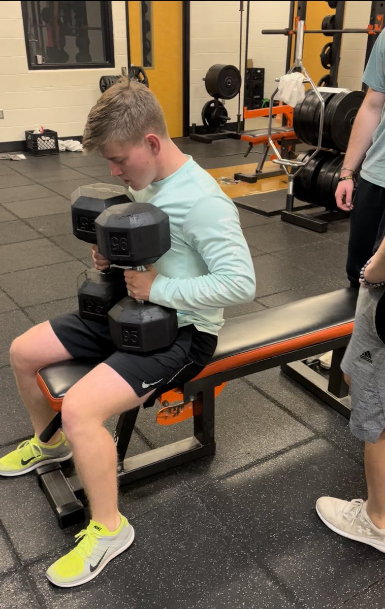 moeastbaseball's tweet photo. Focused on the task. Love seeing our guys set goals and not only reaching them but blowing past them. We are going to need bigger weights. #MoEastBuilt #HurricaneBaseball #BaseballPlayersLift https://t.co/cx5CsItOex