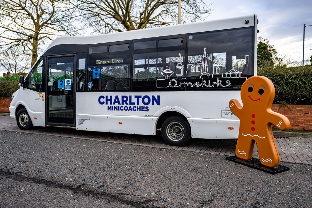 It was great to take some photos of our bus with one of the Ormskirk Gingerbread Men 😃 #ormskirk #ormskirkgingerbread #ormskirkbusiness