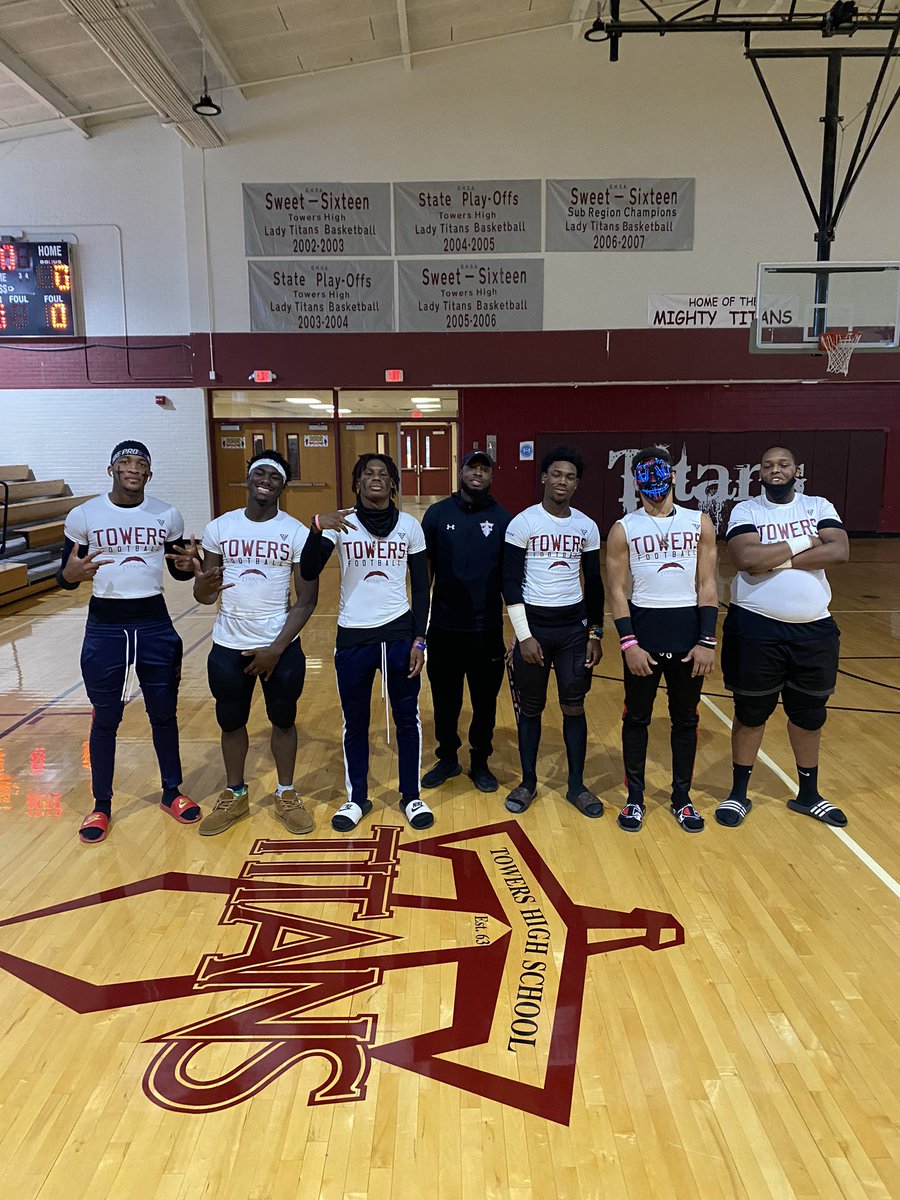 CoachJohnson_13's tweet photo. Colleges Coaches be sure to stop by and chat it up about our Young men here at Towers High School during tomorrow’s Dekalb County Recruiting Fair @ Tucker High School‼️ Plenty of high quality young men with GRADES  &amp; CHARACTER to match! #TitanDNA @ATLRecruits @CoachRaw_ https://t.co/kNYMzSLkMn