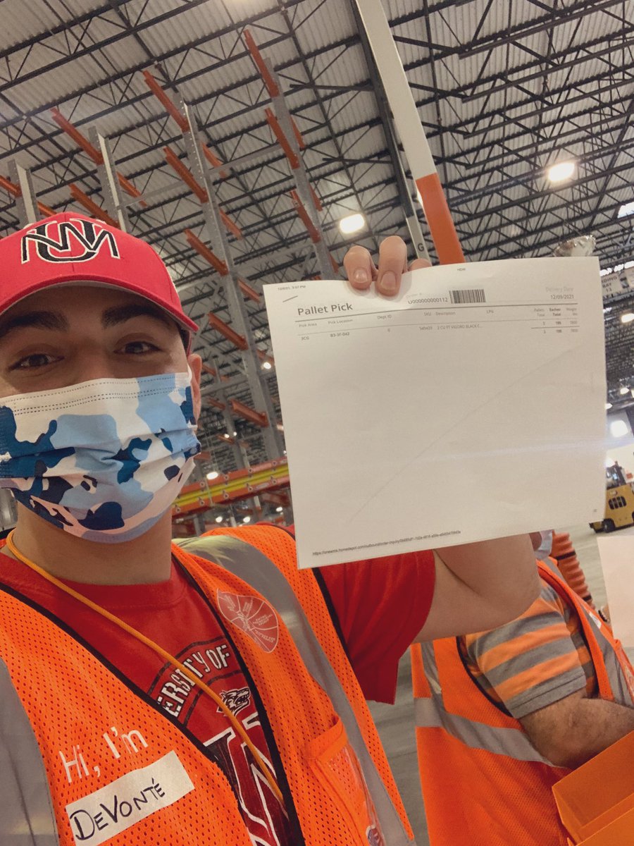 It’s Official🥳 Our first customer order! We’re super excited🔥 #fdc5856