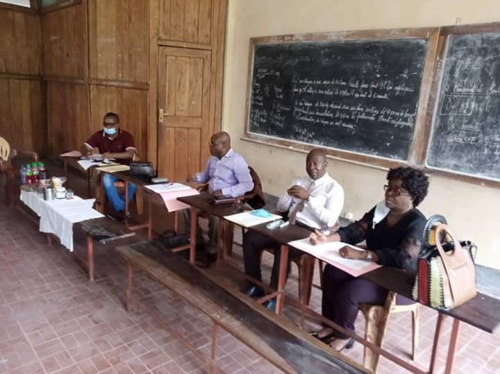 FellyMbla3's tweet photo. Test du CNOM pr l’inscription au TOM
Ici l’occasion d’inviter tous les impétrants à dénoncer ttes sortes d’antivaleurs (phénomène enfant d’abord, recommandation)qui entoureraient ce test, nous garantissons tout anonymat à celui qui aura le courage de dénoncer,la méritocratie+++ https://t.co/qibIj38qg2