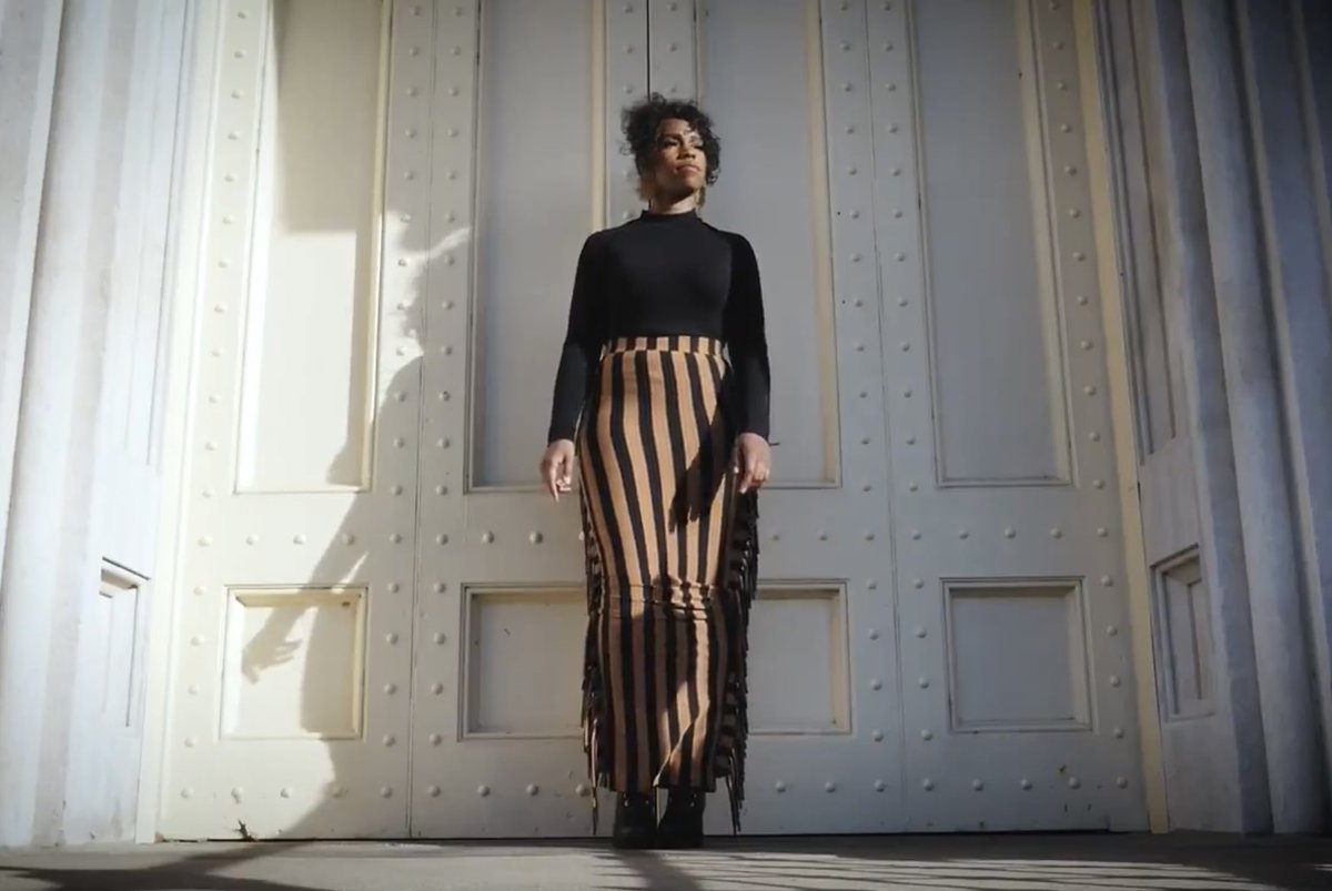 chansonnnnnnn's tweet photo. #findingme performance video drops FRIDAY https://t.co/gKIpMCWFB4 https://t.co/lWg4NgjyuC