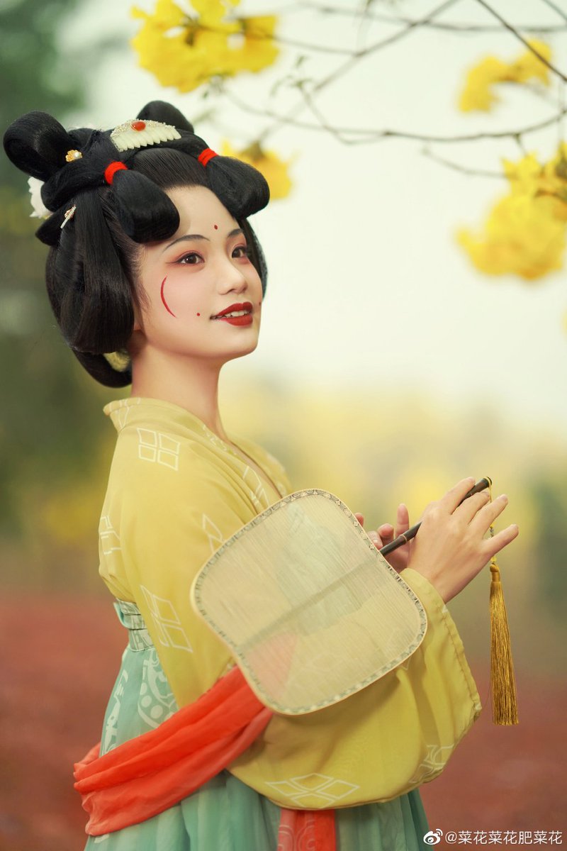 『唐製•齊胸儒』 Traditional female clothes • Ruqun • Tang Dynasty #傳統文化 #汉服挑战 ...