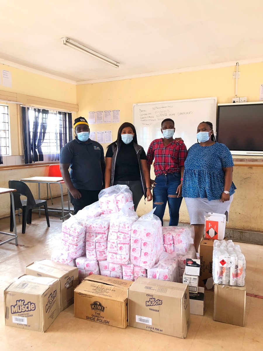 siyasizanaNPO's tweet photo. We were able to donate sanitary pads, sanitisers and other essentials to Phumula Gardens Secondary School. A huge thank you to Klearvision Foundation, @LeeBugz and @katleho_mokonyane for #offeringahelpinghand. God bless🤍 #endingperiodpoverty https://t.co/EJc0Yj0yly