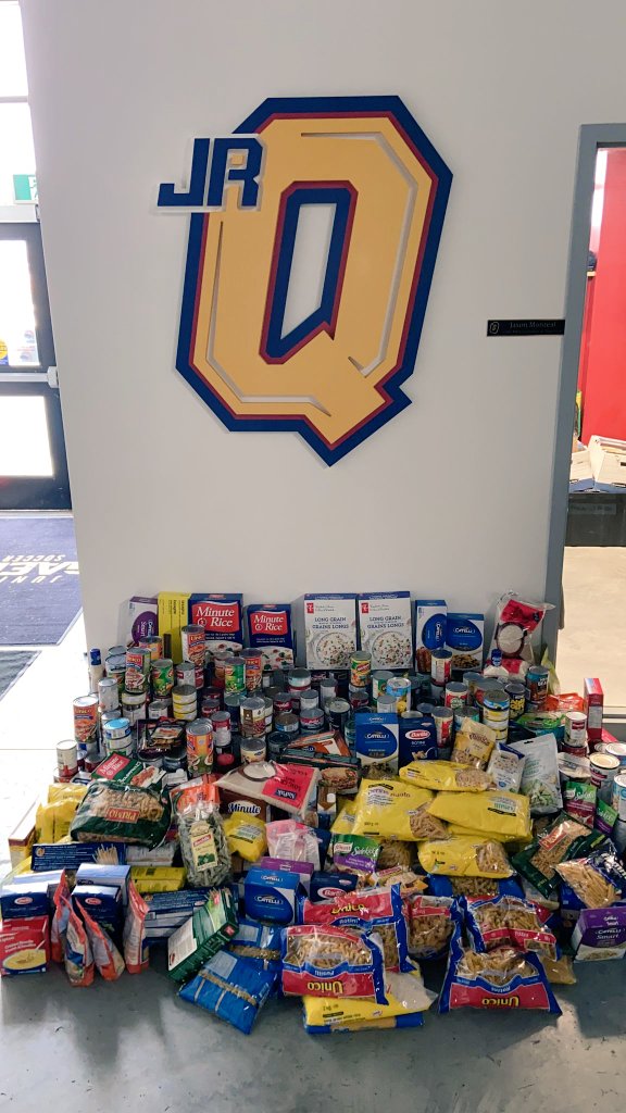 Thank you Jr Gaels Family! You helped donate over 600 items to Martha's Table! 🙏⚽🙏

#Kingston #Community #Soccer #together #stronger #ygk #family