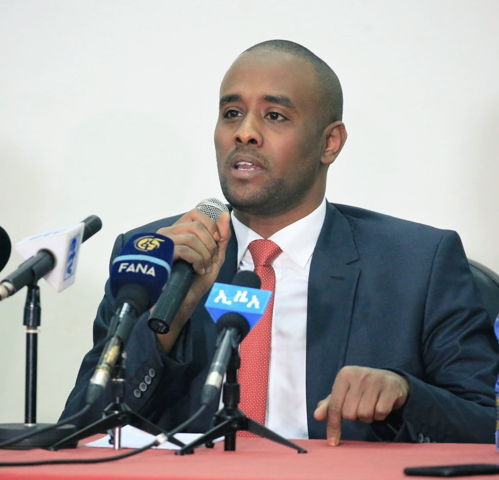 Alarusi1's tweet photo. 1/8
ትናንት ማምሻውን በአዲስ አበባ ዩኒቨርሲቲ የኢትዮጵያ ዲፕሎማሲ እና አገራዊ ጥቅምን በሚዲያ በማስተዋወቅ ረገድ ላይ ያተኮረ ሲምፖዚየም ተካሂዶ ነበር።
#Ethiopia
#ኢትዮጵያ
#EthiopiaPrevails
#HandsoffEthiopia
#UnityForEthiopia
#GERD
#Egypt
#Sudan https://t.co/tA4IKePGeR