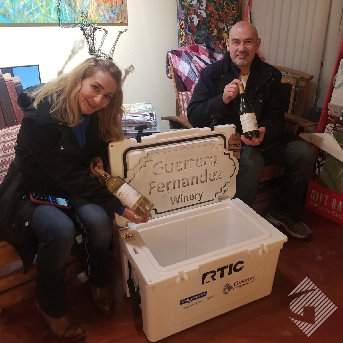 Congratulations to Olga and Martin from the @GuerreroWinery Fernandez Winery on winning the cooler from the WINEXPO show. We hope to see you all again next year!