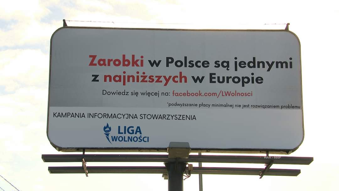 PiS chwali się cenami paliw, a zapomniał o zarobkach 😉 Niemiec za średnią pensję kupi 1801 L benzyny, Polak zaledwie 706 L. Rząd zamiast tę różnicę minimalizować to w 2018 roku podwyższył cenę o 10 gr w ramach 'opłaty emisyjnej'. Pamiętajmy o tym!