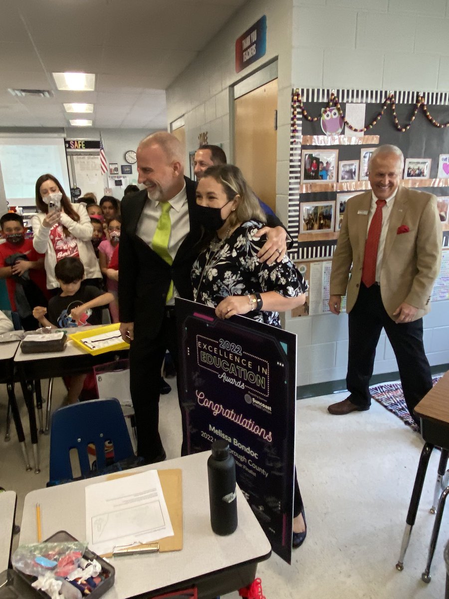 HillsboroughSch's tweet photo. Melissa Bondoc, a 2nd grade teacher at @HCPSSummerfield is a Finalist for Teacher of the Year!

Her kiddos took a time-out from making a gingerbread zip line STEM project to celebrate her!

Congratulations!
#EIE2022 @Hillsedufnd #SurprisePatrol @SuncoastCU https://t.co/Qobd0jEOyU