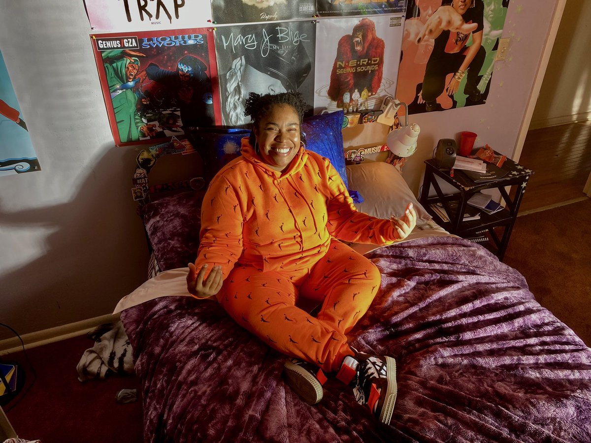 angiecthomas's tweet photo. Nothing like being in a room that started in my imagination. On the Come Up the movie wrapped last night, and I am so grateful to every person who brought this story to life. Love you all ❤️ https://t.co/L4alsw5aiS